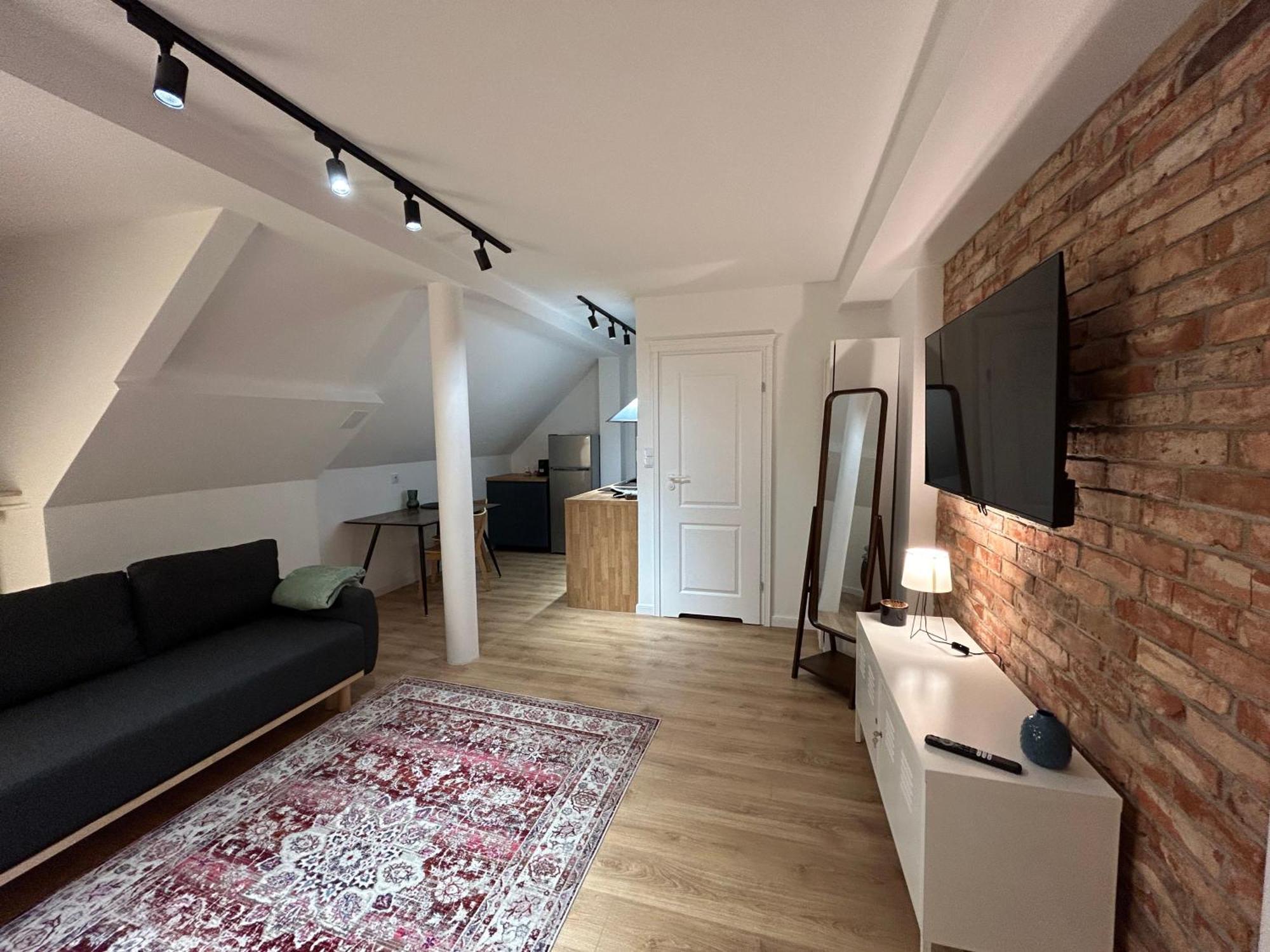 Old Tenement Apartment Varsovie Extérieur photo
